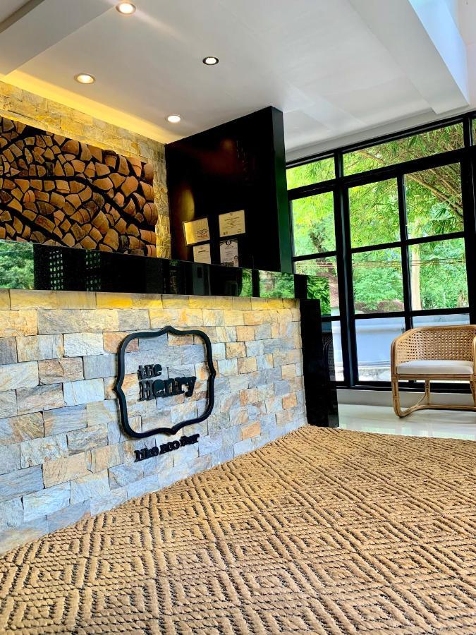 The Henry Resort Taramindu Laiya Batangas Exterior photo