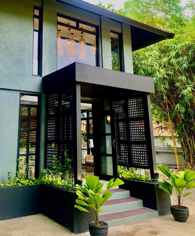 The Henry Resort Taramindu Laiya Batangas Exterior photo